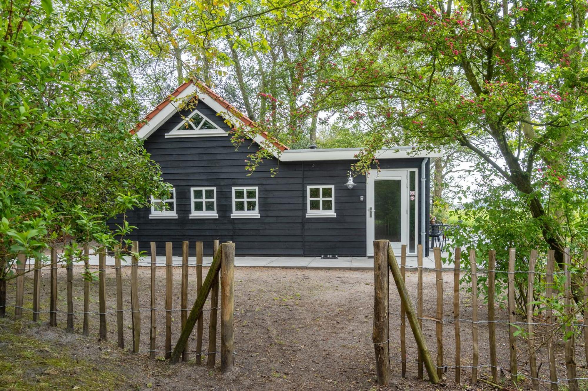 Prive In Een Bosrijke Omgeving Welkom Bij Gastenverblijf Het Ontsnapte Schaap In Jubbega Exterior photo